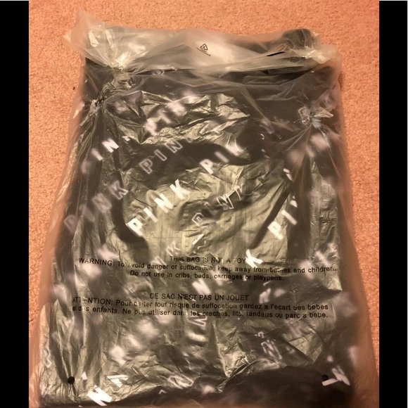 Victoria’s Secret Weekender Duffle Bag Tote - Picture 3 of 5